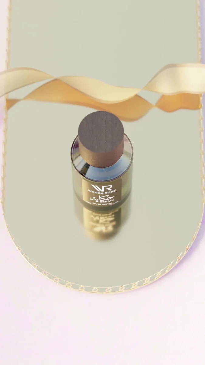 مشهد اعلاني لعطر حكاية 